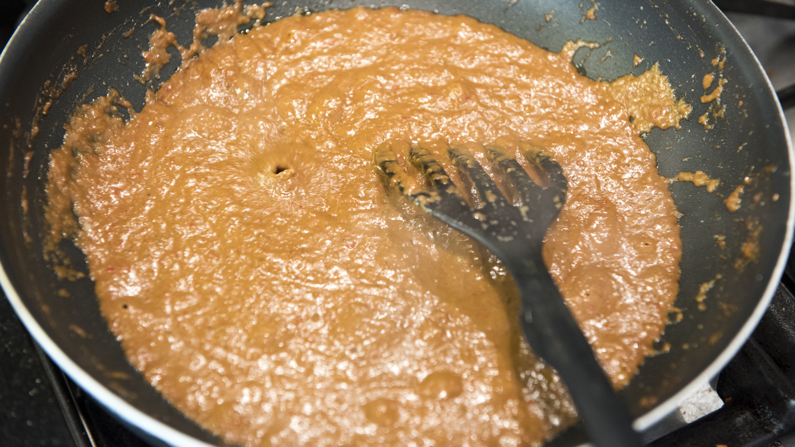 Saus in de wok