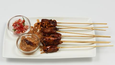 Saté Kambing Kacang Kurma: geitenbout met kruidige dadelsaus