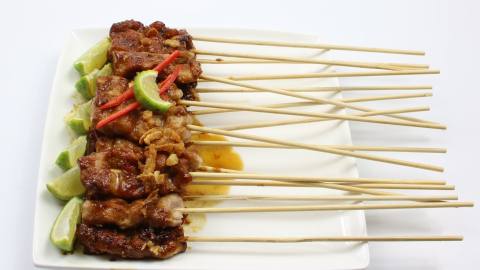 Saté Singapora: varkensfilet zoals ik 'm at in Singapore